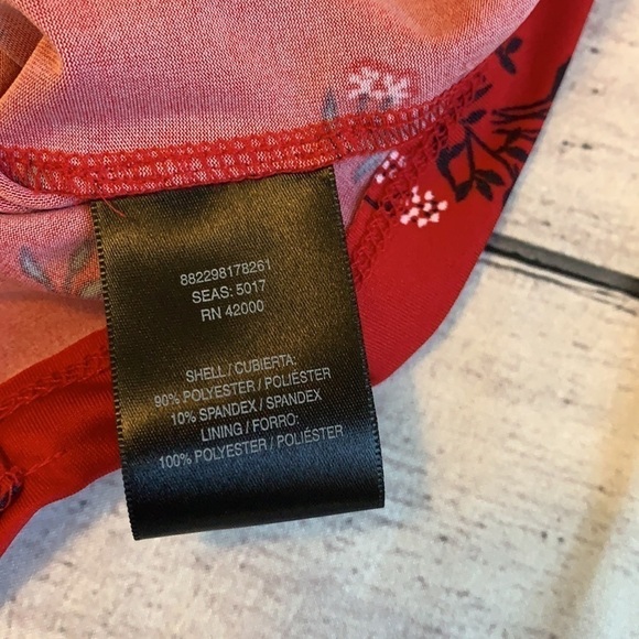 Attention Red Floral Sleeveless Dress - Picture 13 of 14